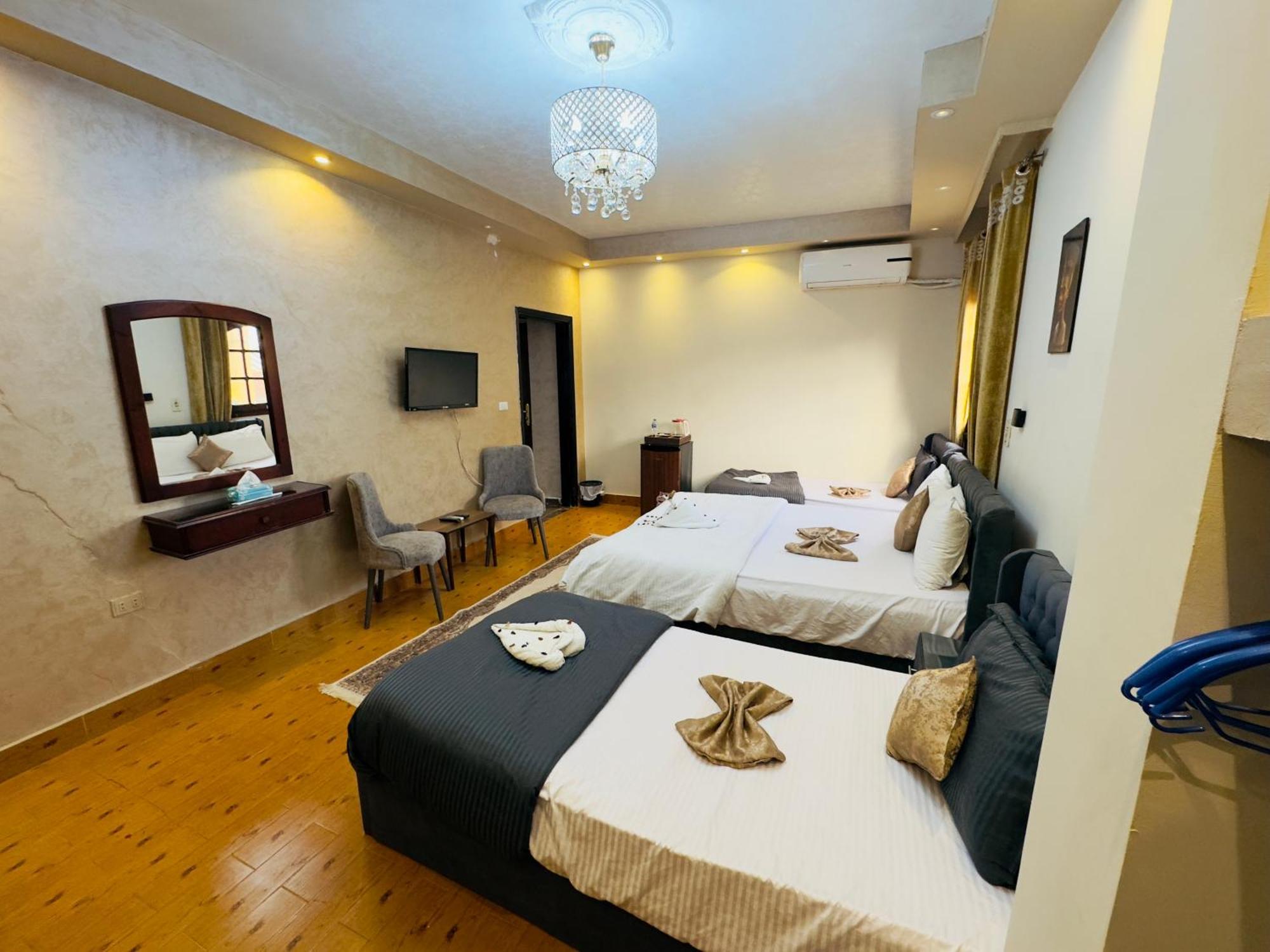 Hur Magic Inn Kafrat al Jabal Bagian luar foto